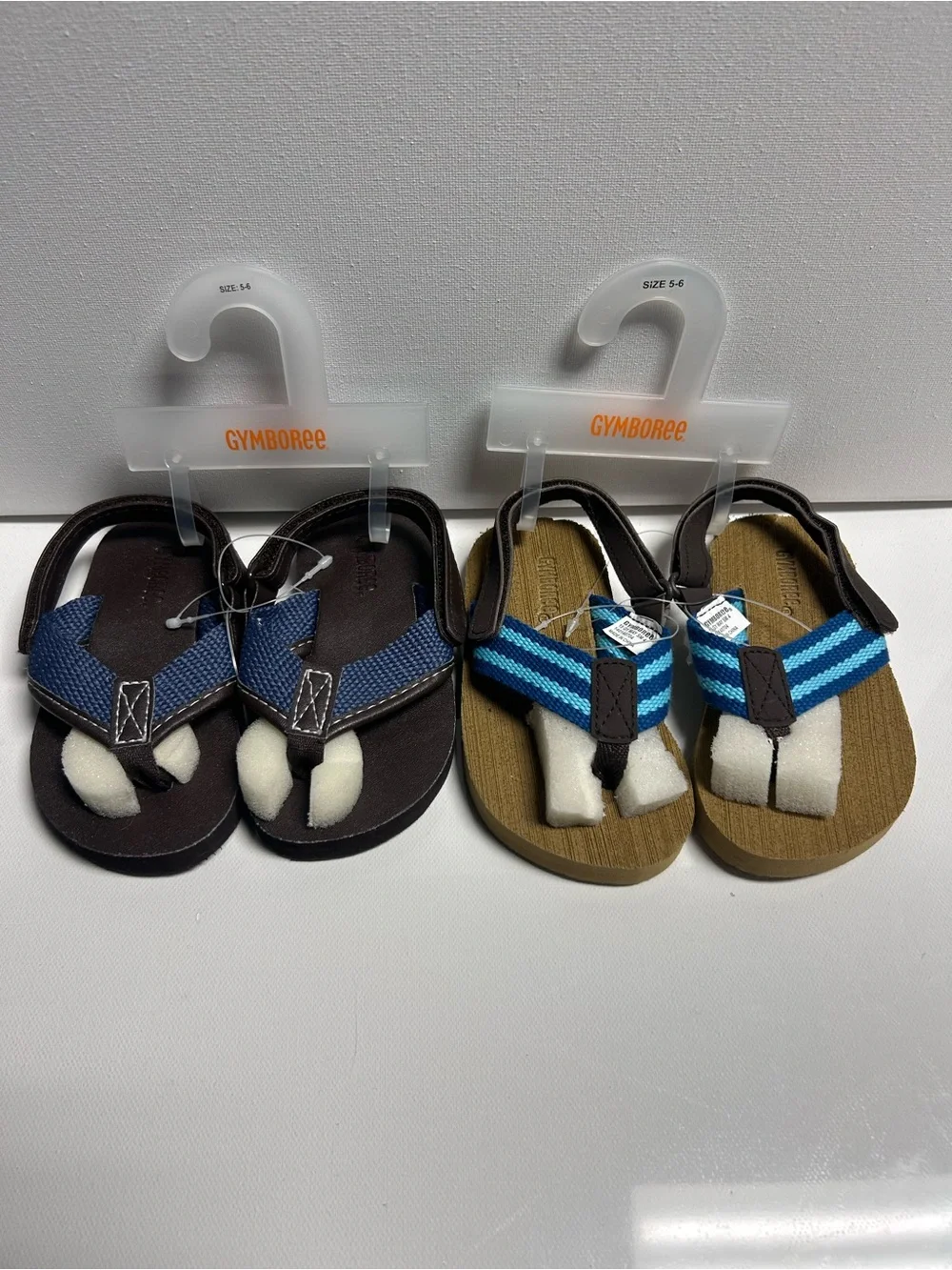2 Pairs Lot Gymboree Boy’s Fabric Flip Flop Sandals size 5/6 Blue Brown
